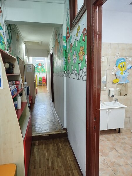 Armeneasca Unica libera spatiu mare si parcare vila cu prestanta