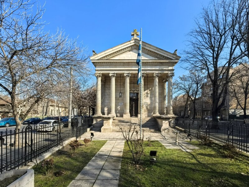 Armeneasca Unica libera spatiu mare si parcare vila cu prestanta